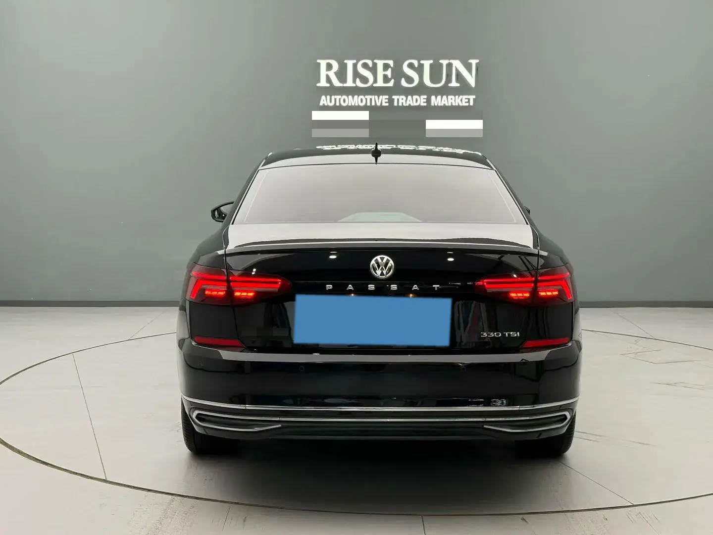 2019 VOLKSWAGEN PASSAT thumbnail 3