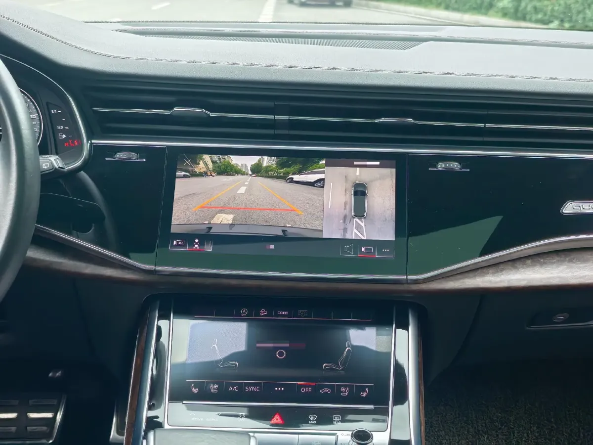 2021 Audi Q7 2.0T 245HP L4 8AT,autocango,china used car exporter,china ev exporter,chinese used car exporter,chinese used ev exporter