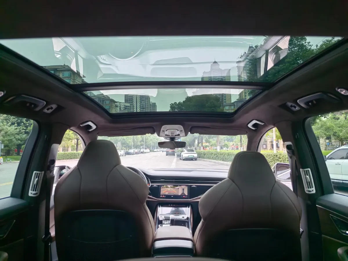 2021 Audi Q7 2.0T 245HP L4 8AT,autocango,china used car exporter,china ev exporter,chinese used car exporter,chinese used ev exporter