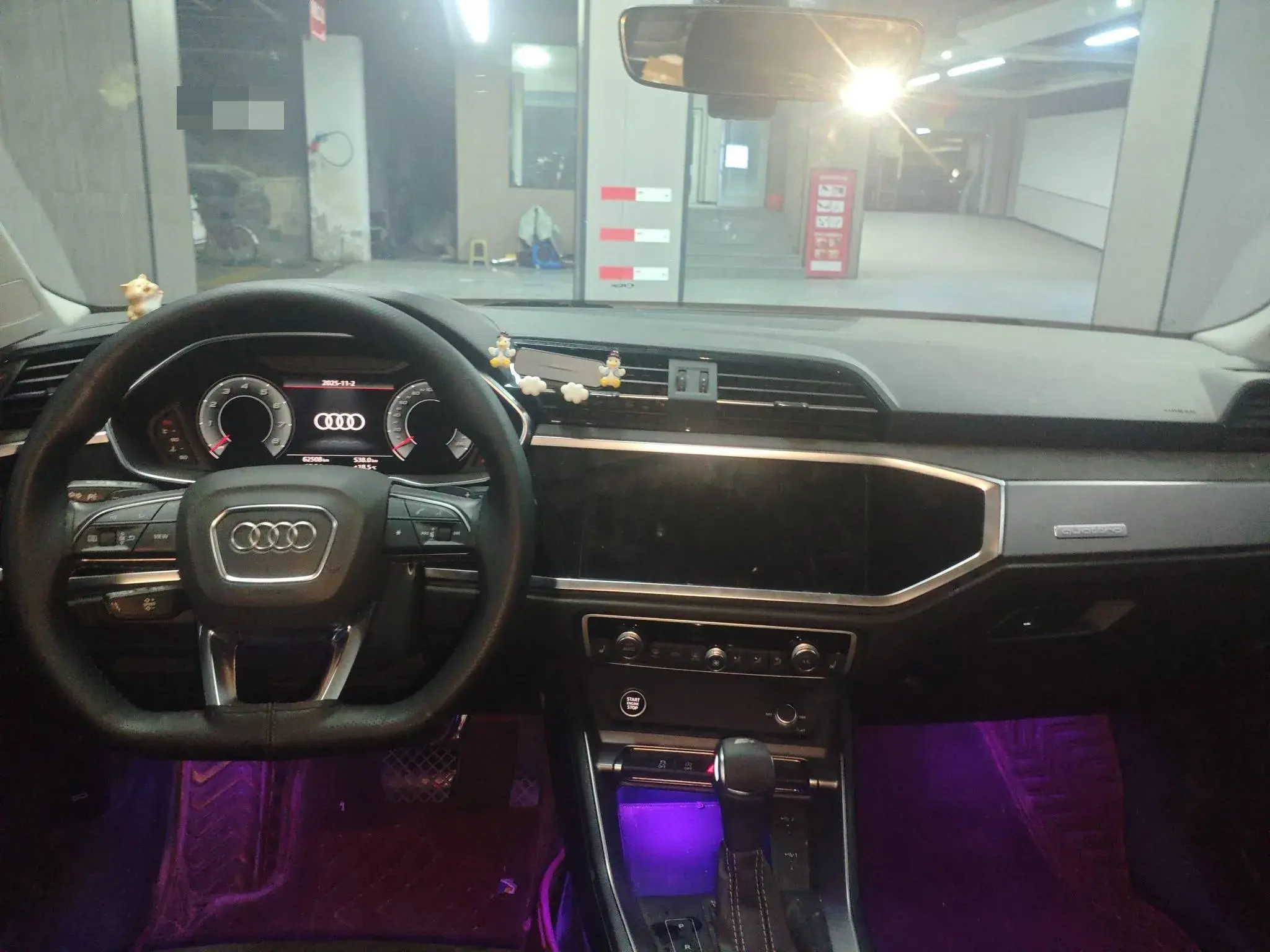 2022 AUDI Q3 thumbnail 3