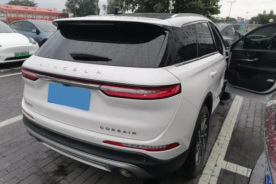 2022 Lincoln Corsair 2.0T 245HP L4 8AT,autocango,china used car exporter,china ev exporter,chinese used car exporter,chinese used ev exporter