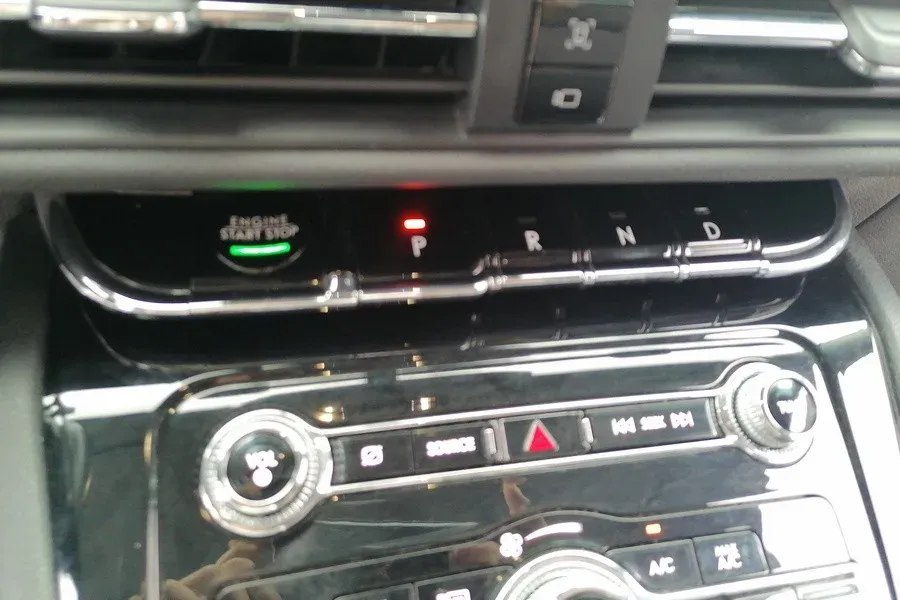 2022 Lincoln Corsair 2.0T 245HP L4 8AT,autocango,china used car exporter,china ev exporter,chinese used car exporter,chinese used ev exporter