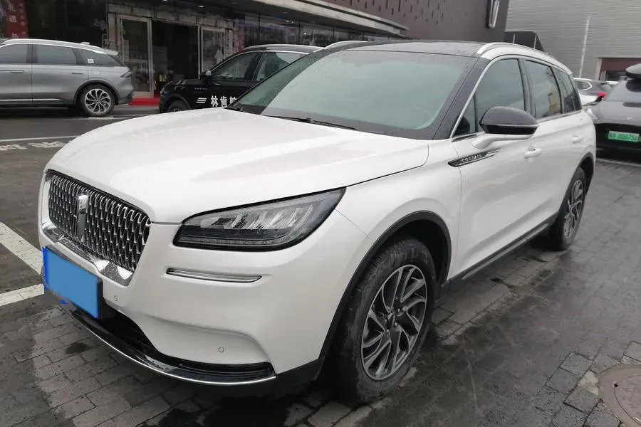 2022 Lincoln Corsair 2.0T 245HP L4 8AT,autocango,china used car exporter,china ev exporter,chinese used car exporter,chinese used ev exporter