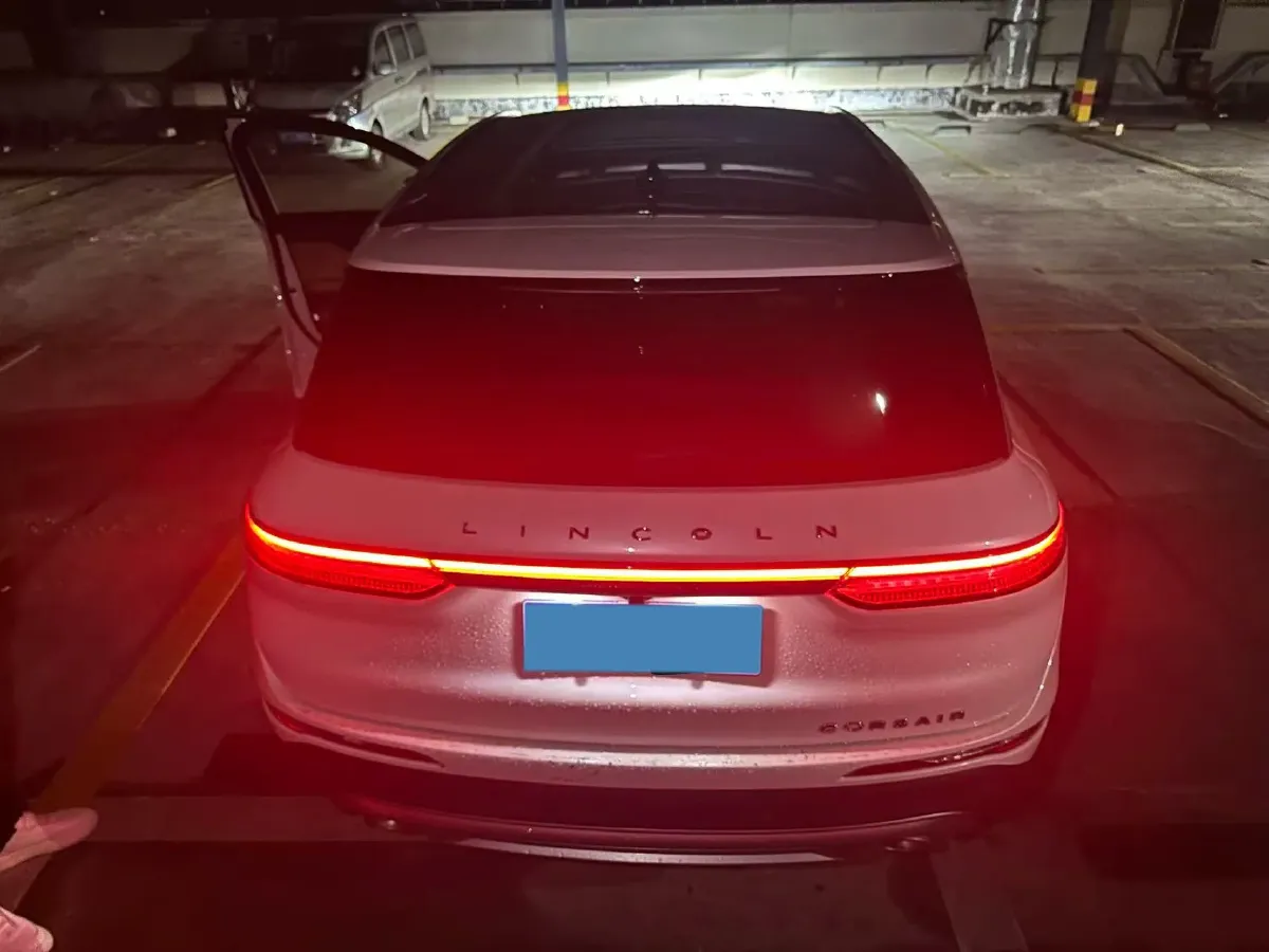 2022 Lincoln Corsair 2.0T 245HP L4 8AT,autocango,china used car exporter,china ev exporter,chinese used car exporter,chinese used ev exporter