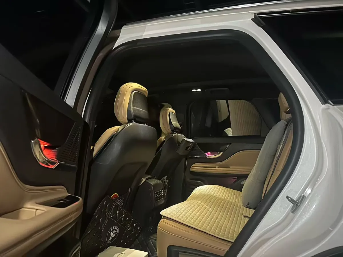 2022 Lincoln Corsair 2.0T 245HP L4 8AT,autocango,china used car exporter,china ev exporter,chinese used car exporter,chinese used ev exporter