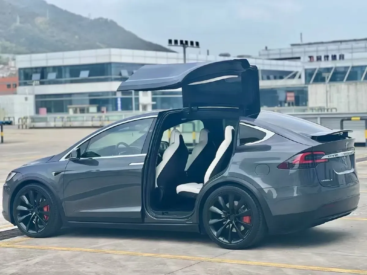 2017 Tesla Model X BEV 100KWH,autocango,china used car exporter,china ev exporter,chinese used car exporter,chinese used ev exporter