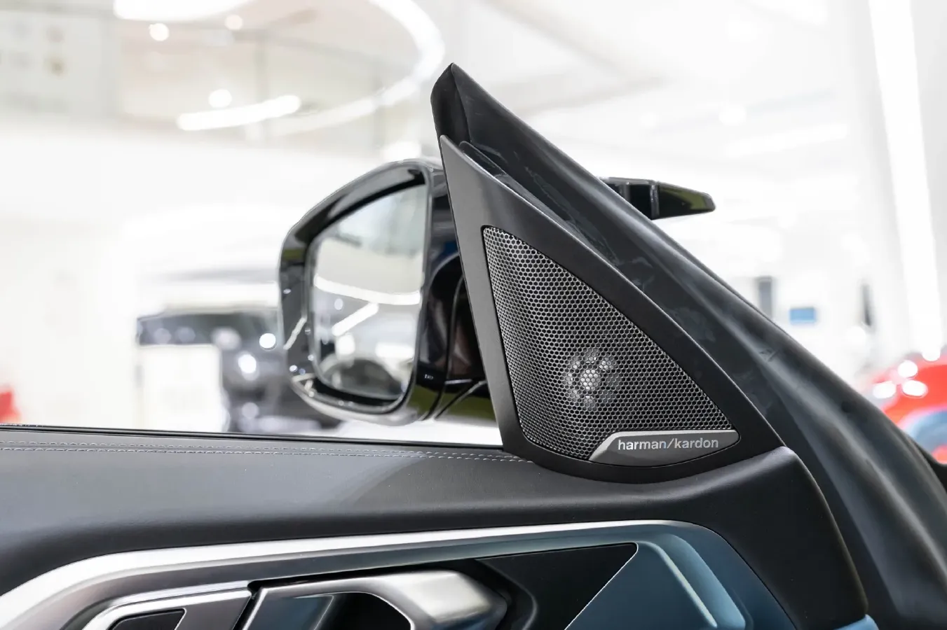 2021 BMW M4 3.0T 510HP L6 8AT,autocango,china used car exporter,china ev exporter,chinese used car exporter,chinese used ev exporter