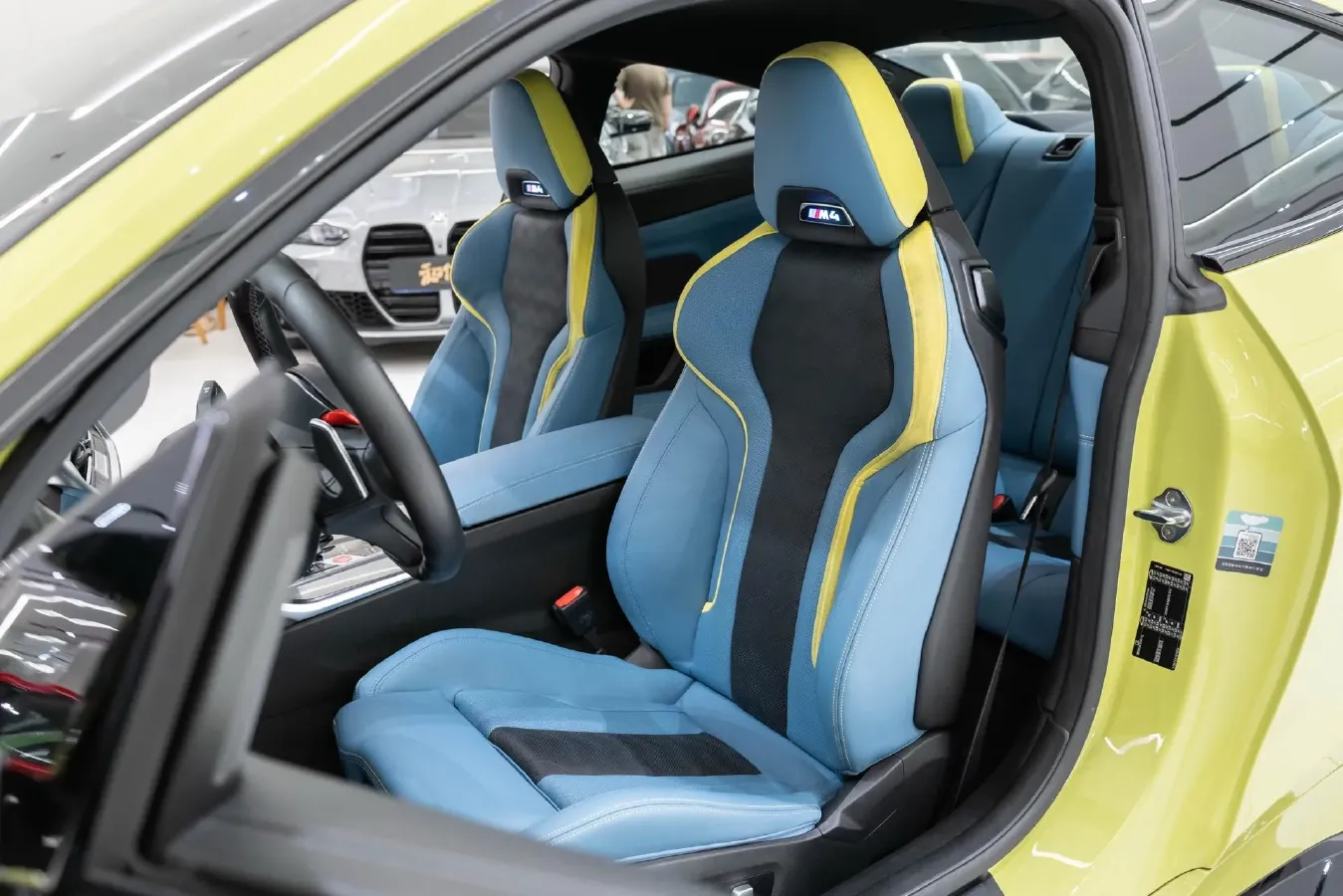 2021 BMW M4 3.0T 510HP L6 8AT,autocango,china used car exporter,china ev exporter,chinese used car exporter,chinese used ev exporter