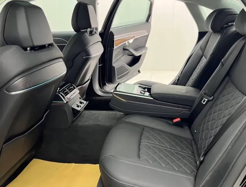 2023 Audi A8 3.0T 286HP V6 8AT,autocango,china used car exporter,china ev exporter,chinese used car exporter,chinese used ev exporter