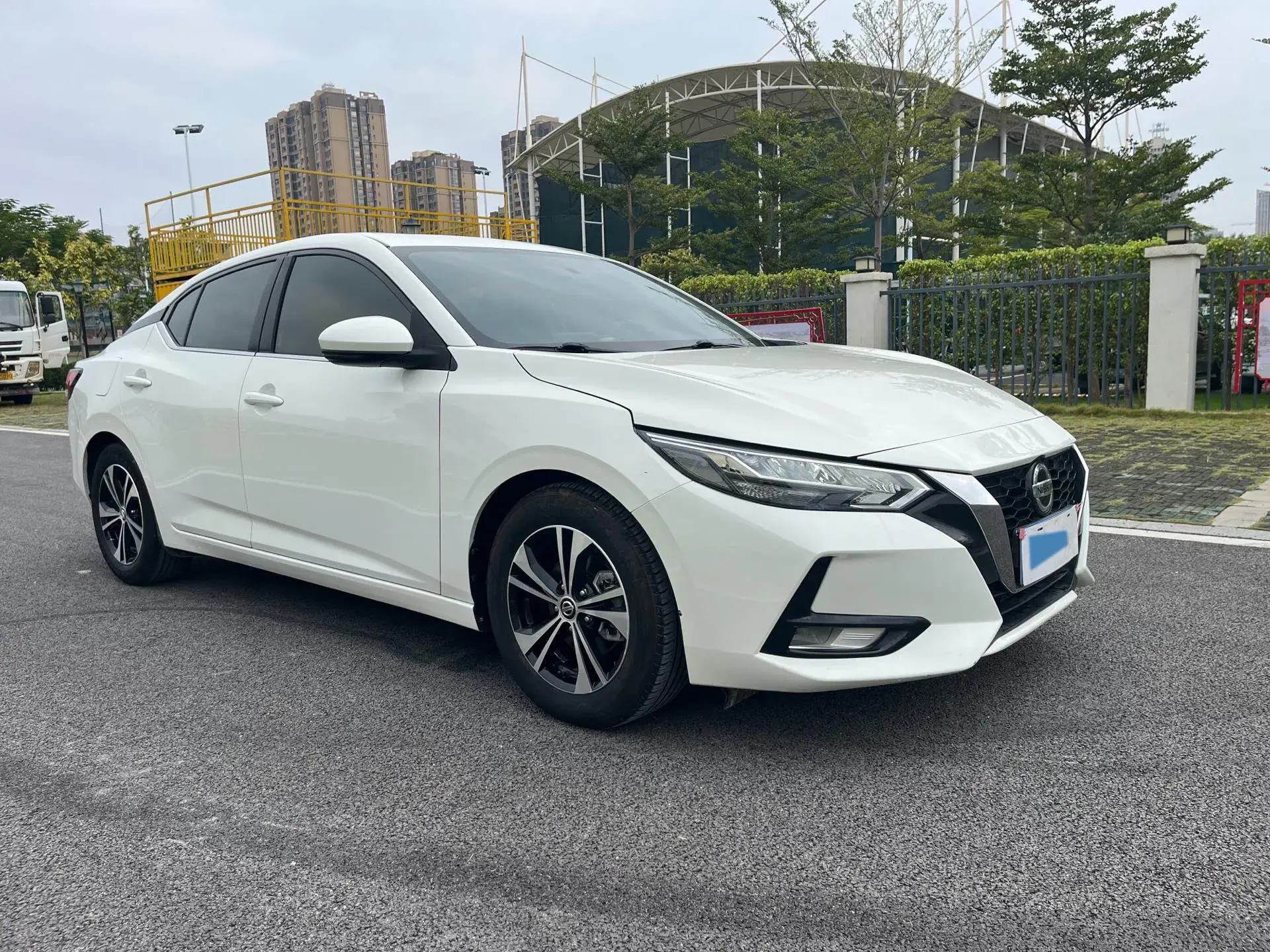 2020 NISSAN SYLPHY thumbnail 3