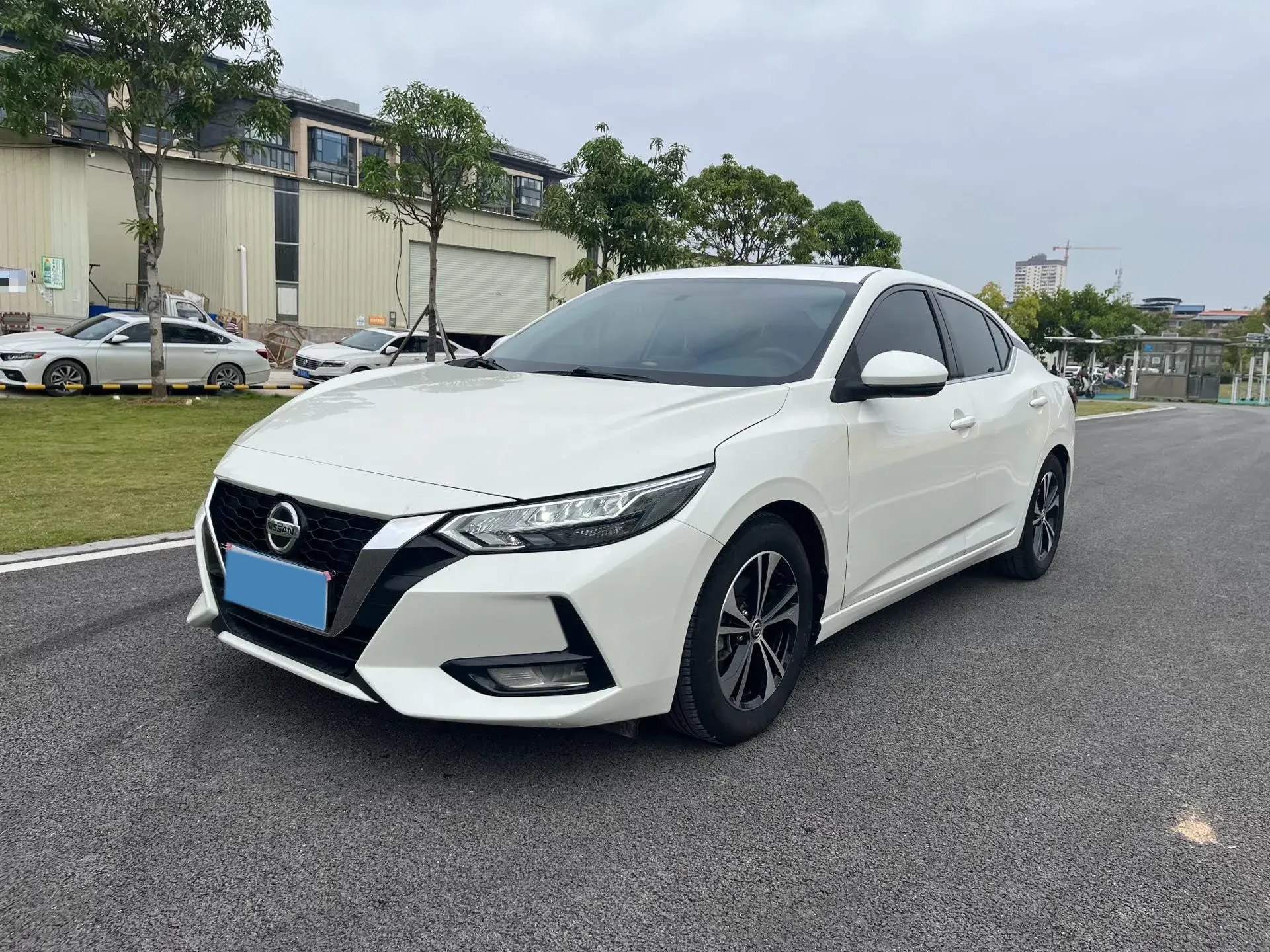 2020 NISSAN SYLPHY view 1