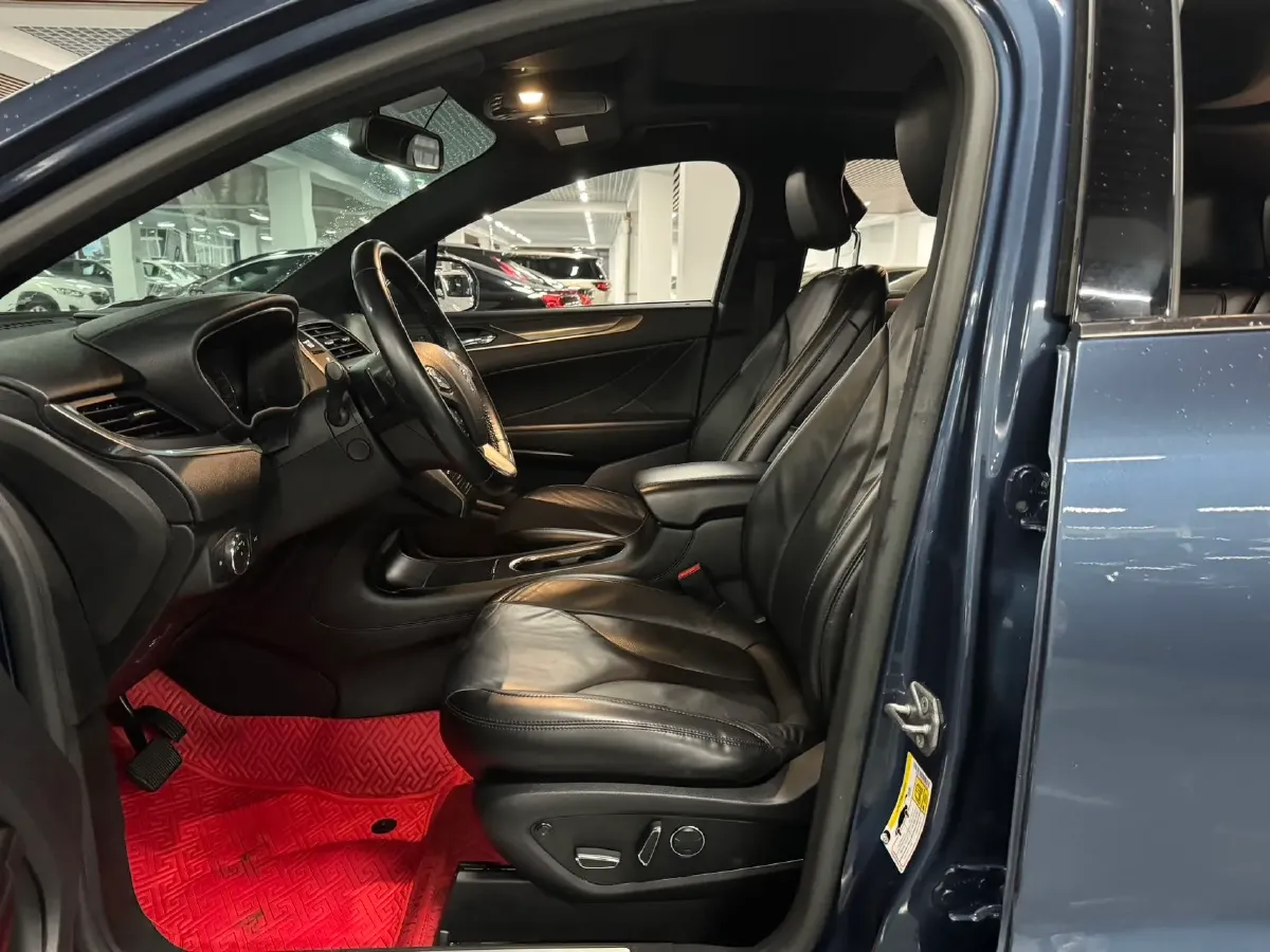 2018 Lincoln MKC 2.0T 203HP L4 6AT,autocango,china used car exporter,china ev exporter,chinese used car exporter,chinese used ev exporter