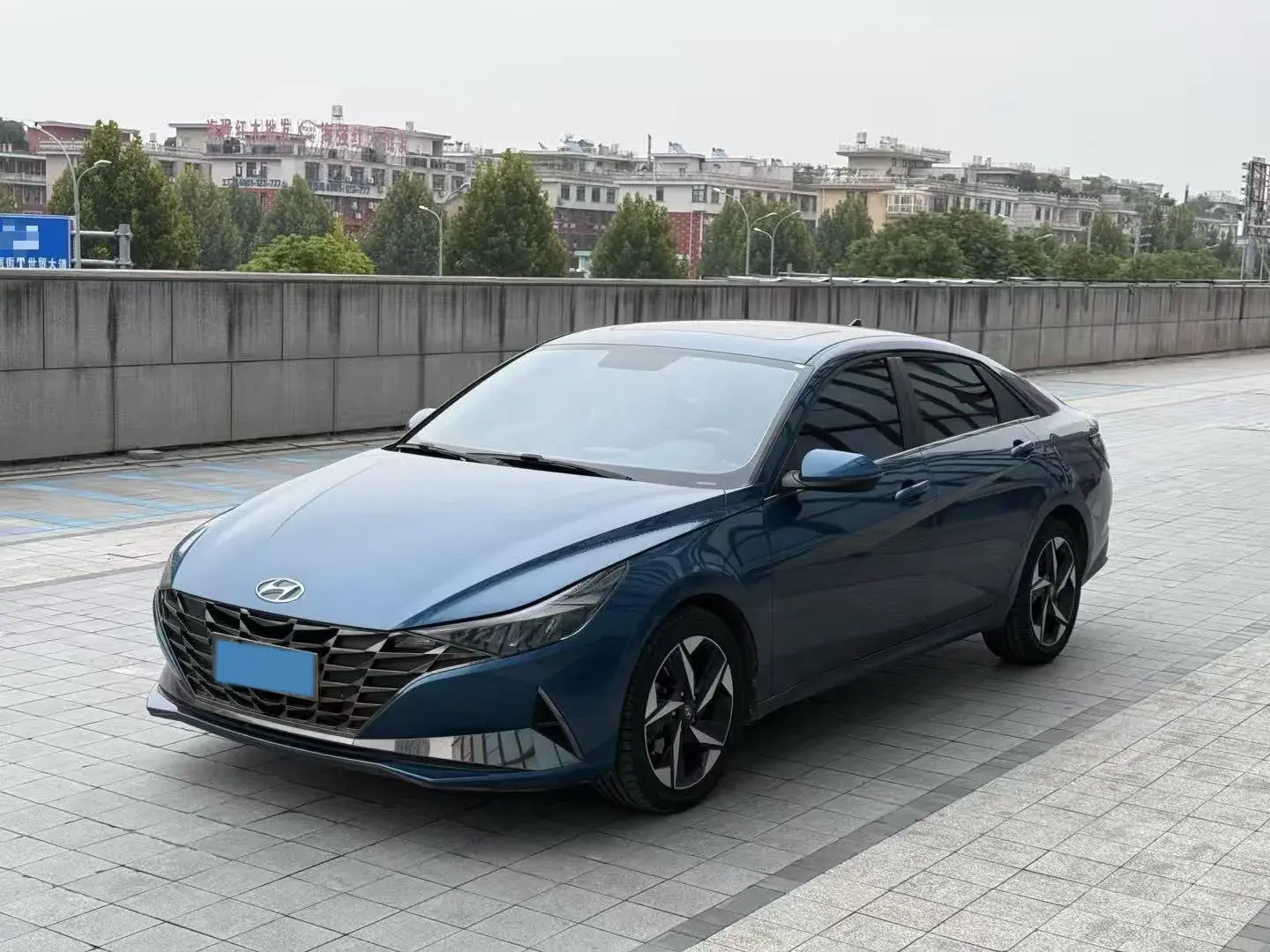2021 HYUNDAI ELANTRA view 1