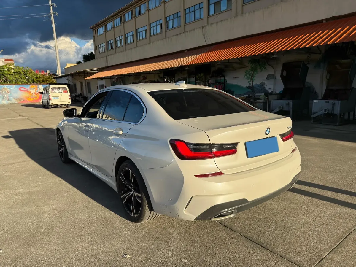 2022 BMW 3 Series 2.0T 184HP L4 8AT,autocango,china used car exporter,china ev exporter,chinese used car exporter,chinese used ev exporter