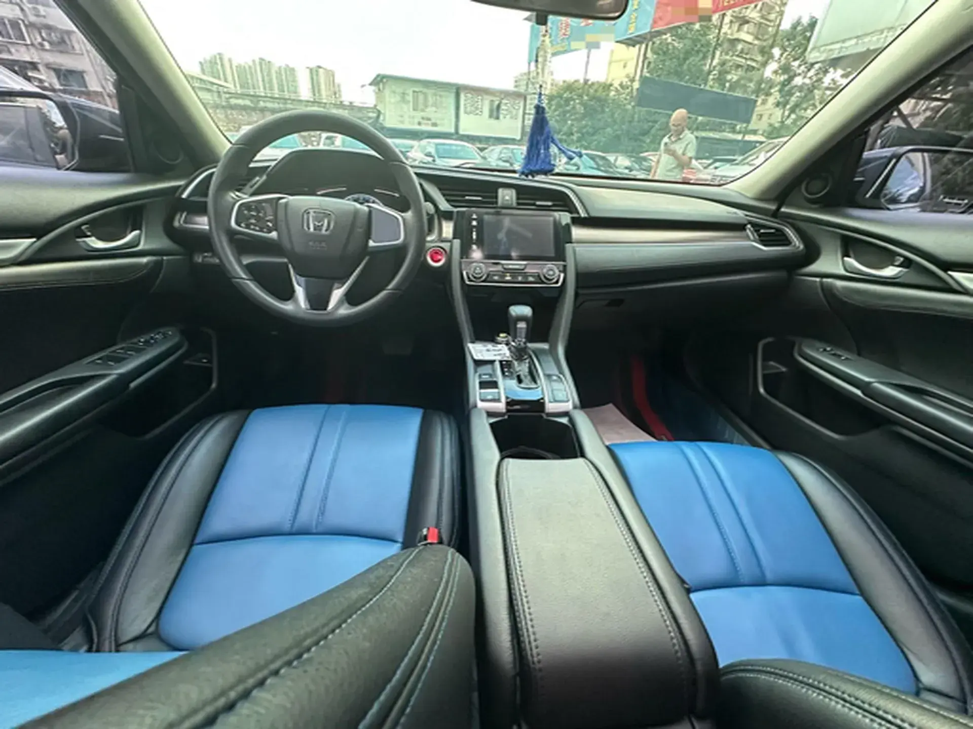 2019 HONDA CIVIC thumbnail 4