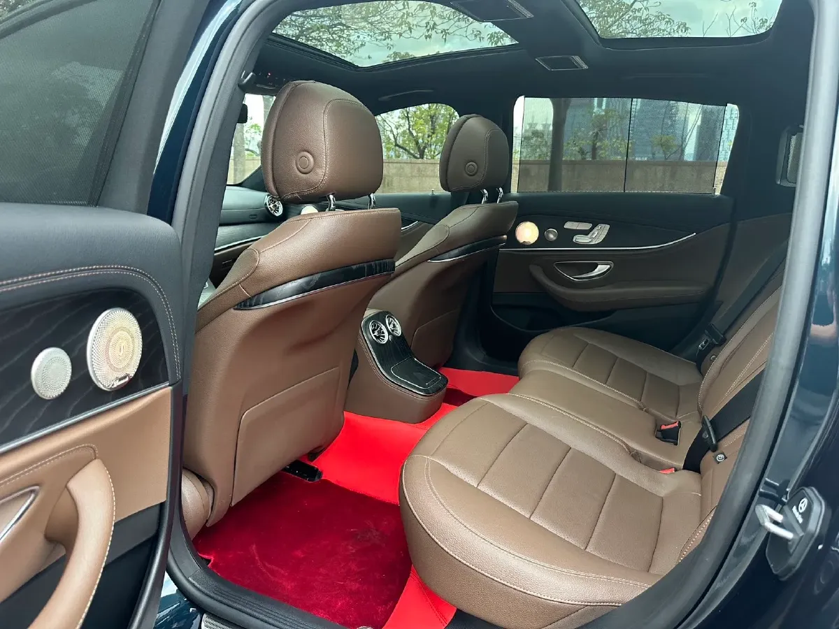 2022 Mercedes-Benz E Class 2.0T 258HP L4 9AT,autocango,china used car exporter,china ev exporter,chinese used car exporter,chinese used ev exporter