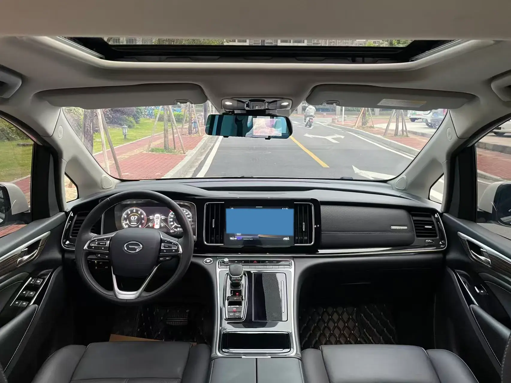 2021 GAC TRUMPCHI thumbnail 4