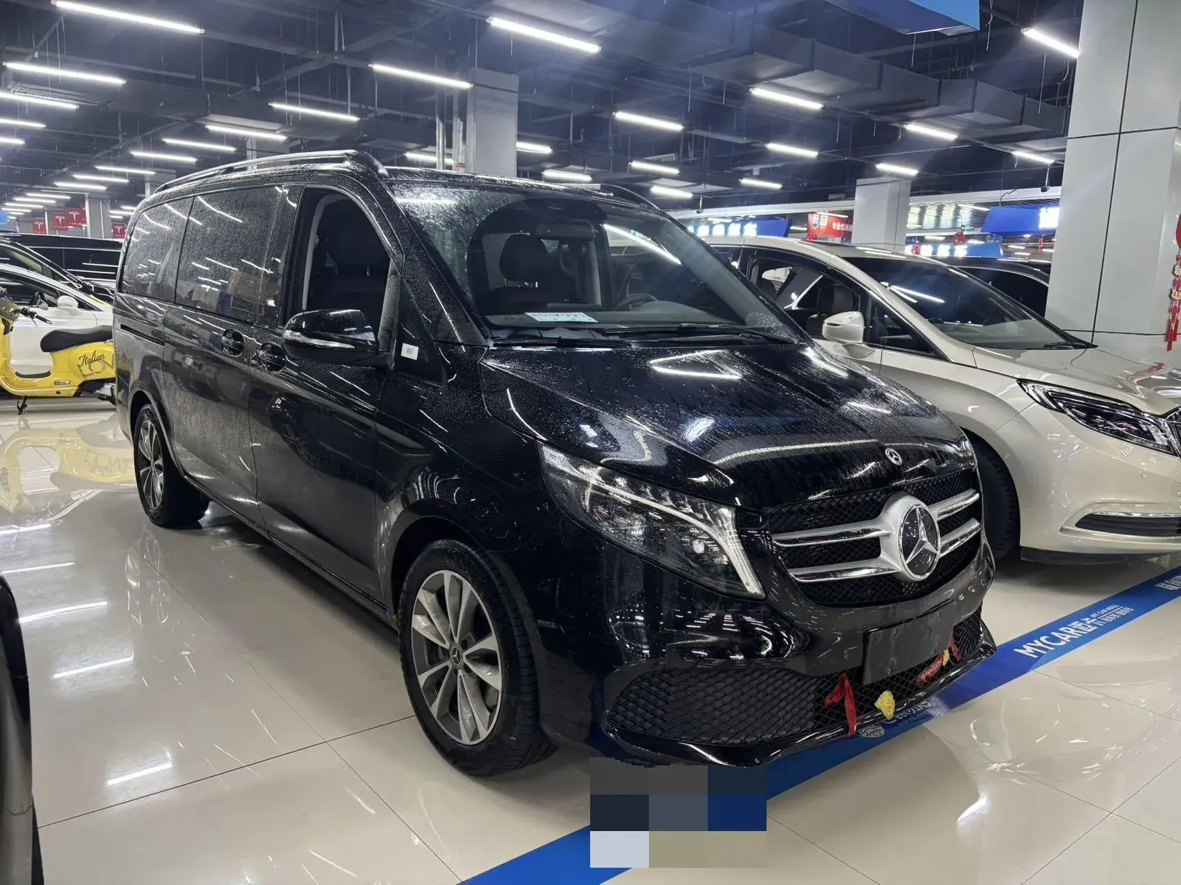 2022 MERCEDES-BENZ V thumbnail 2