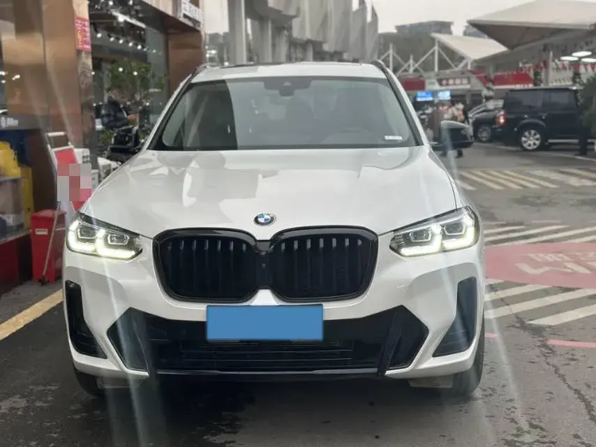 2023 BMW X3 thumbnail 2