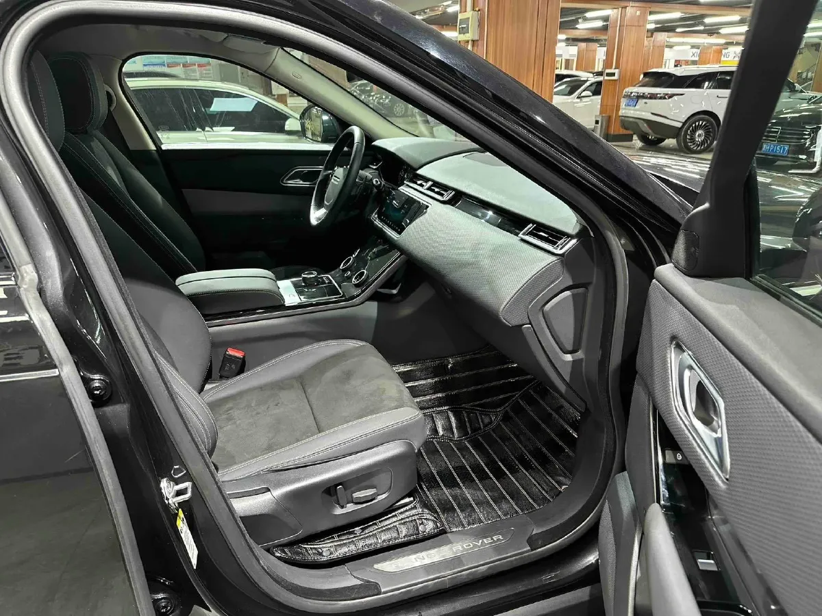 2019 Land Rover Range Rover Velar 2.0T 250HP L4 8AT,autocango,china used car exporter,china ev exporter,chinese used car exporter,chinese used ev exporter