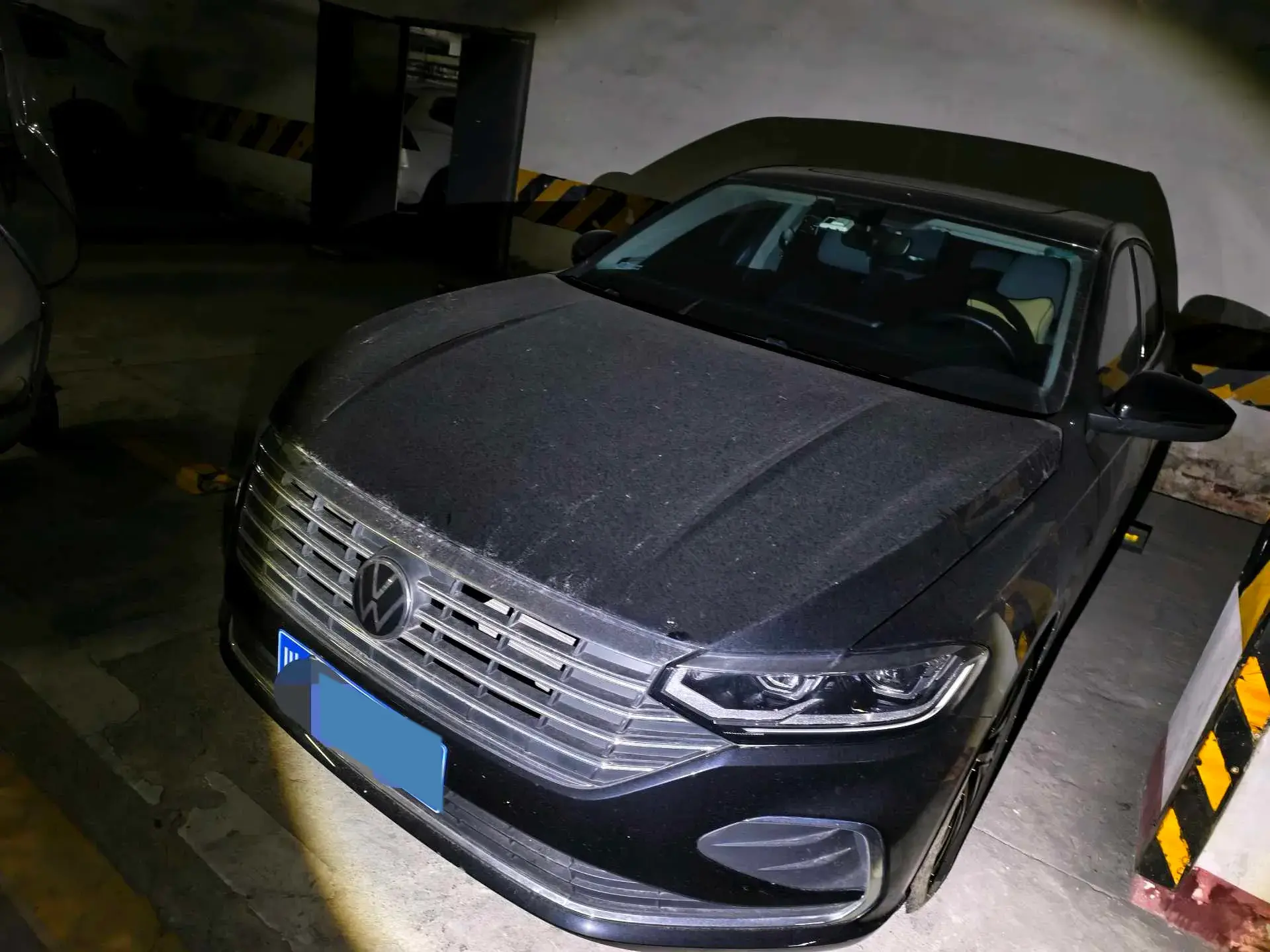 2023 VOLKSWAGEN LAVIDA view 1