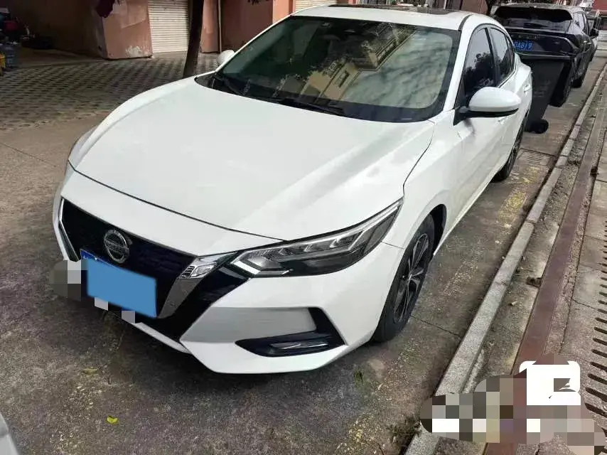 2021 NISSAN SYLPHY view 1