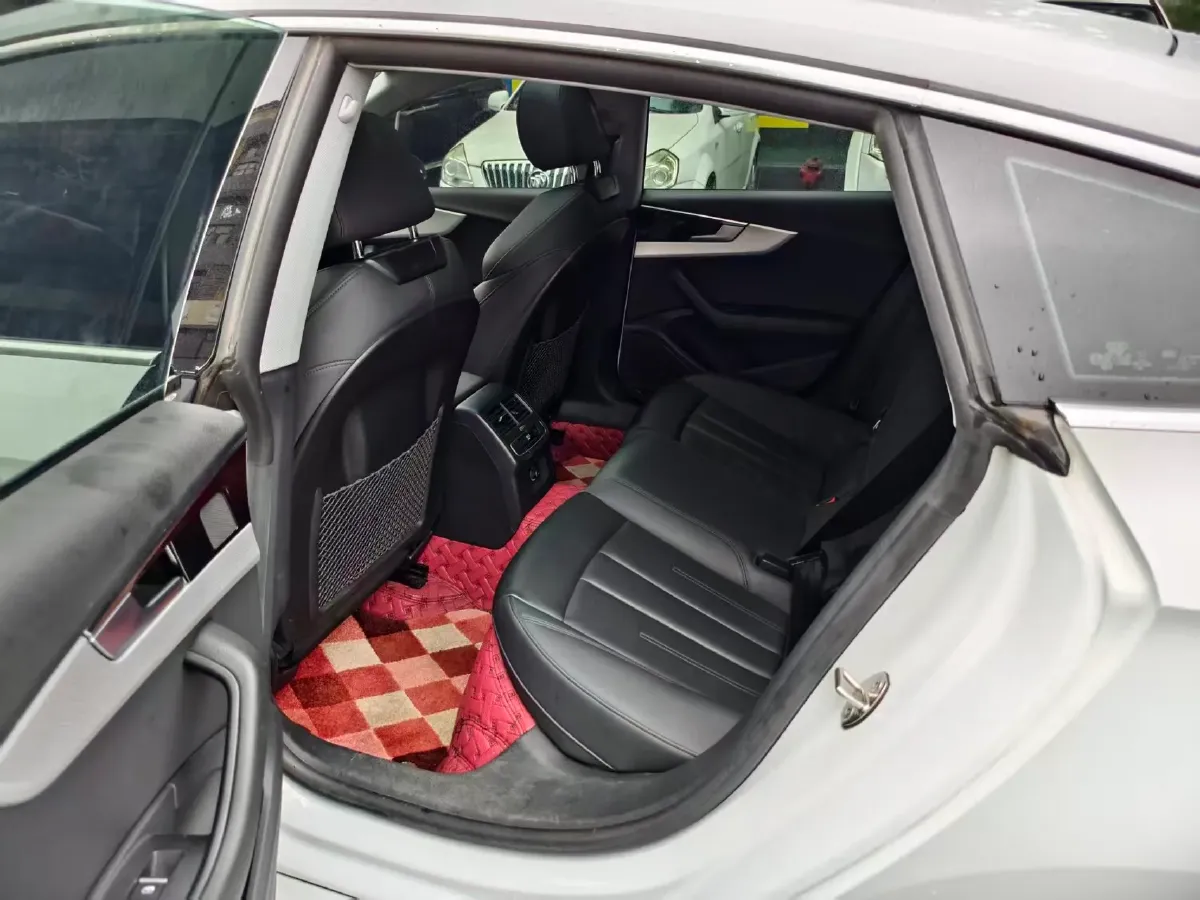 2022 Audi A5 2.0T 204HP L4 7DCT,autocango,china used car exporter,china ev exporter,chinese used car exporter,chinese used ev exporter