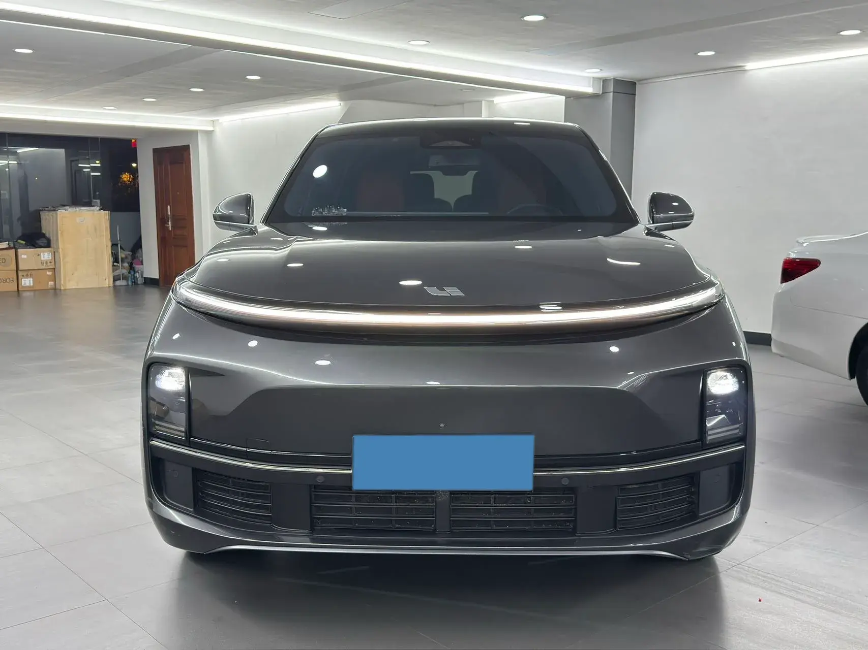 2023 LI L8 thumbnail 2