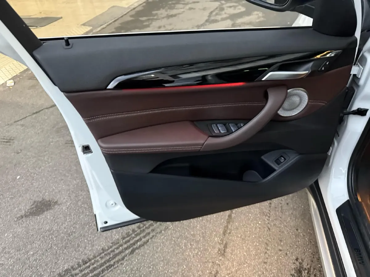 2022 BMW X1 1.5T 140HP L3 7DCT,autocango,china used car exporter,china ev exporter,chinese used car exporter,chinese used ev exporter