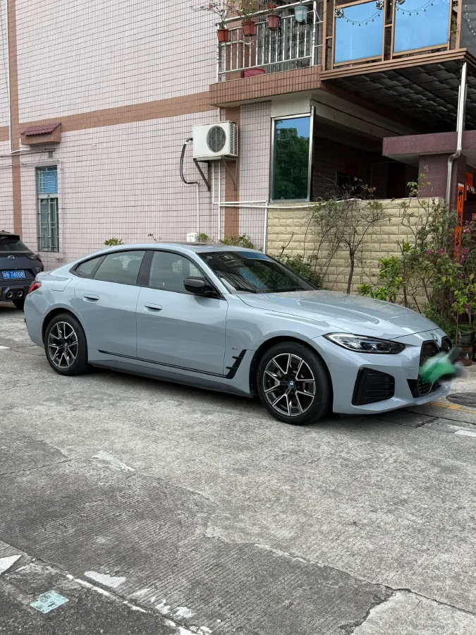 2022 BMW i4 BEV 83.9KWH,autocango,china used car exporter,china ev exporter,chinese used car exporter,chinese used ev exporter