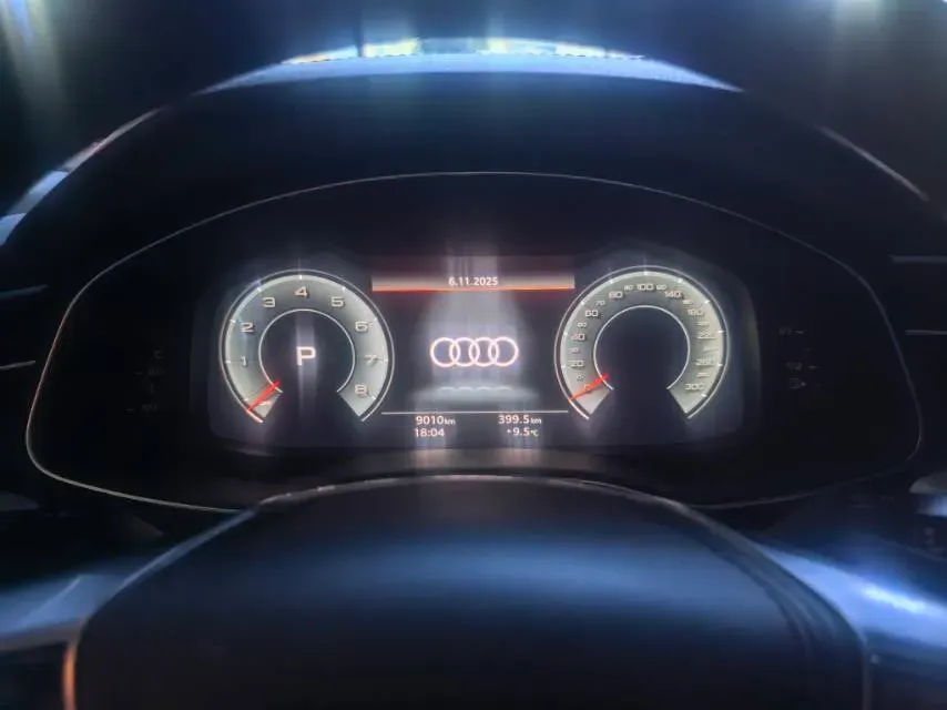 2025 Audi A6L 2.0T 245HP L4 7DCT,autocango,china used car exporter,china ev exporter,chinese used car exporter,chinese used ev exporter