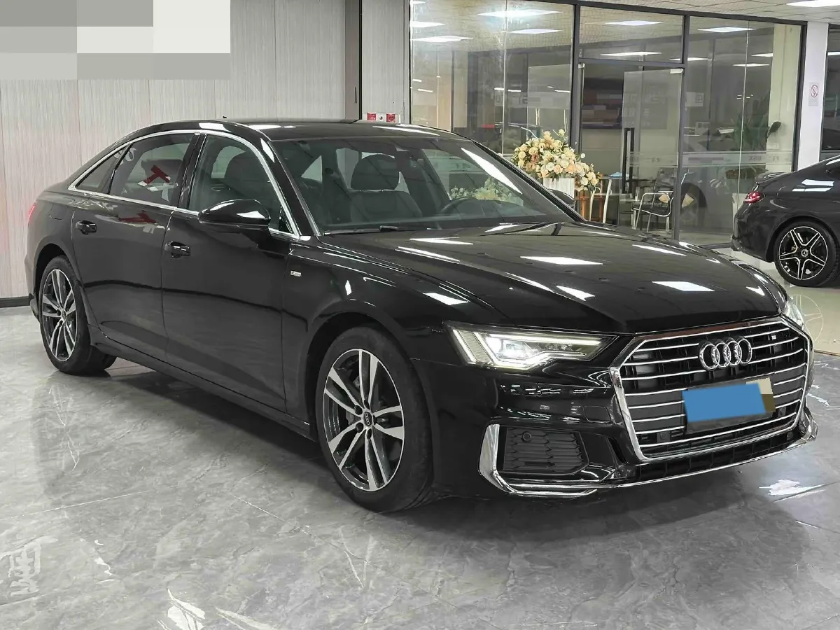 2022 Audi A6L 2.0T 190HP L4 7DCT,autocango,china used car exporter,china ev exporter,chinese used car exporter,chinese used ev exporter