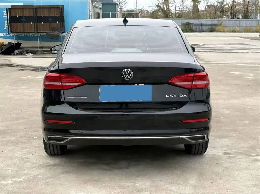 2021 VOLKSWAGEN LAVIDA thumbnail 4