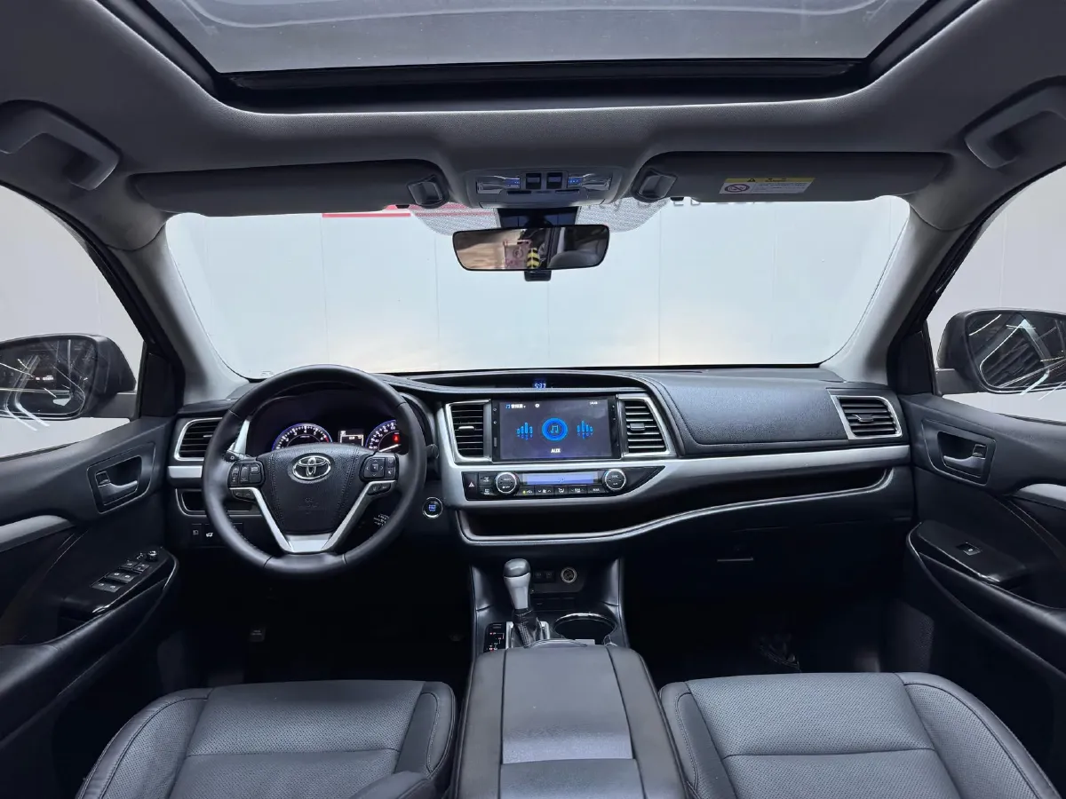 2018 Toyota Highlander 2.0T 220HP L4 6AT,autocango,china used car exporter,china ev exporter,chinese used car exporter,chinese used ev exporter