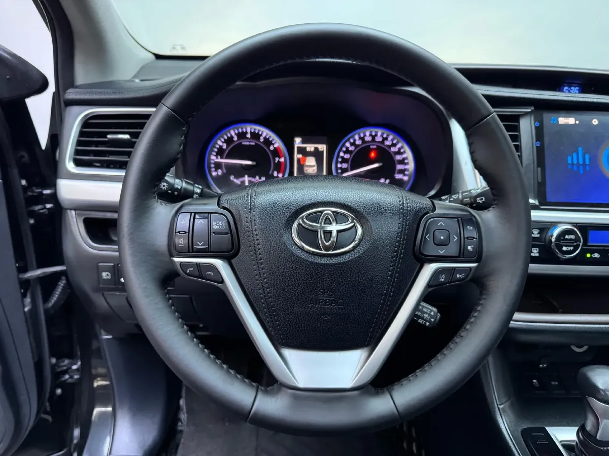 2018 Toyota Highlander 2.0T 220HP L4 6AT,autocango,china used car exporter,china ev exporter,chinese used car exporter,chinese used ev exporter