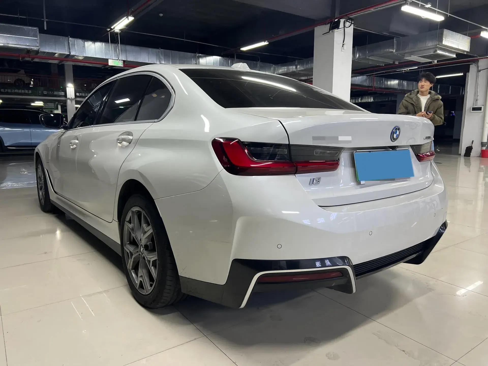 2022 BMW I3 thumbnail 3