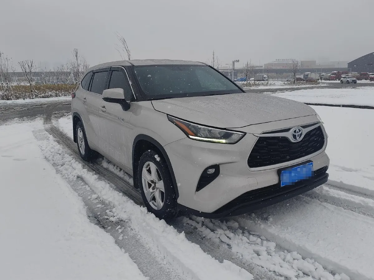2022 Toyota Highlander 2.5L 192HP L4 E-CVT Hybrid,autocango,china used car exporter,china ev exporter,chinese used car exporter,chinese used ev exporter