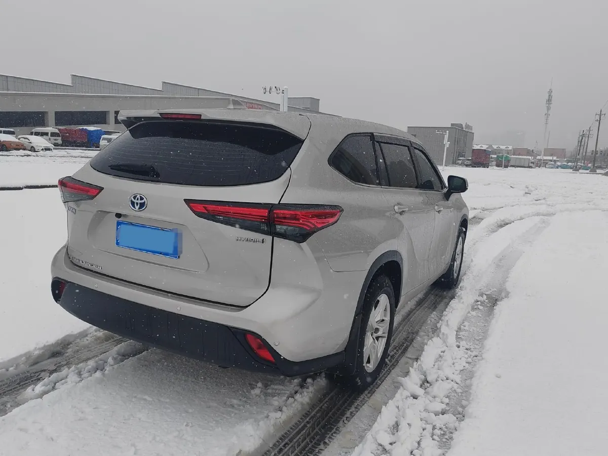 2022 Toyota Highlander 2.5L 192HP L4 E-CVT Hybrid,autocango,china used car exporter,china ev exporter,chinese used car exporter,chinese used ev exporter