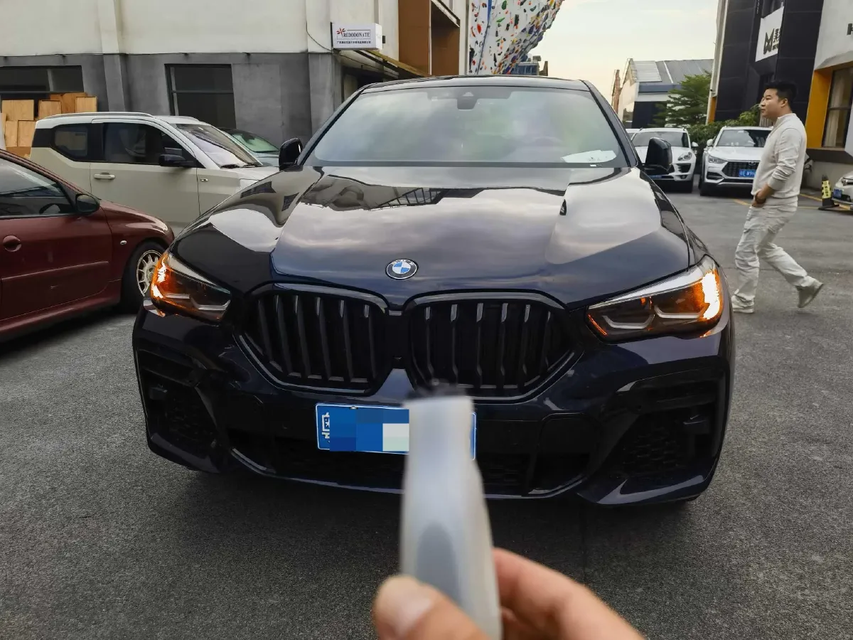 2022 BMW X6 2.0T 245HP L4 8AT,autocango,china used car exporter,china ev exporter,chinese used car exporter,chinese used ev exporter