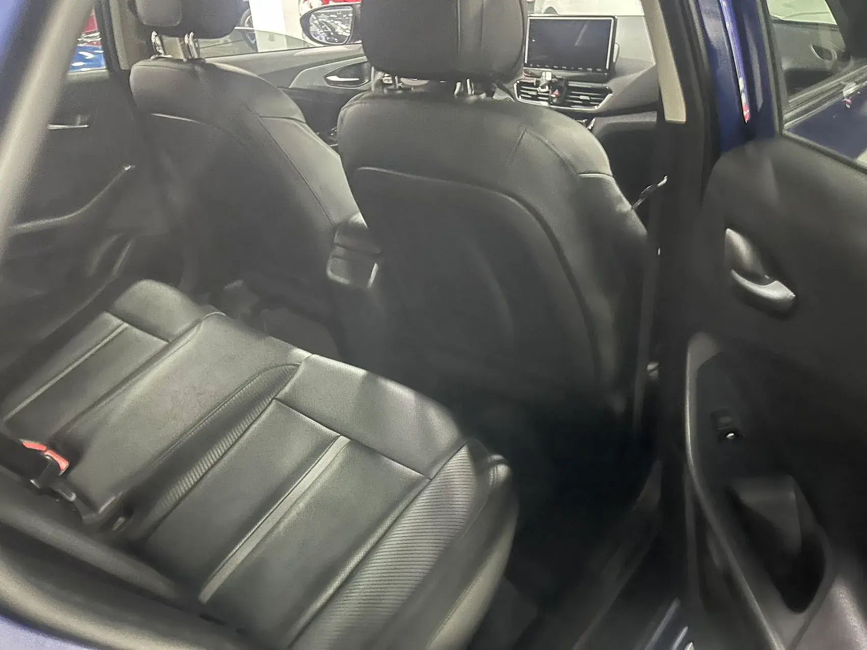 2019 HYUNDAI LA thumbnail 4