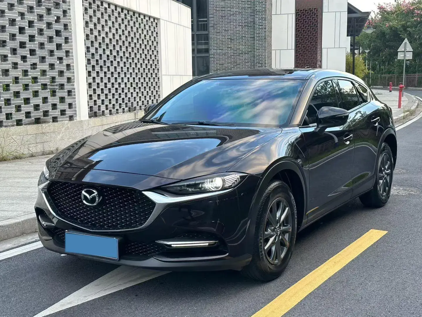 2020 MAZDA CX-4 view 1