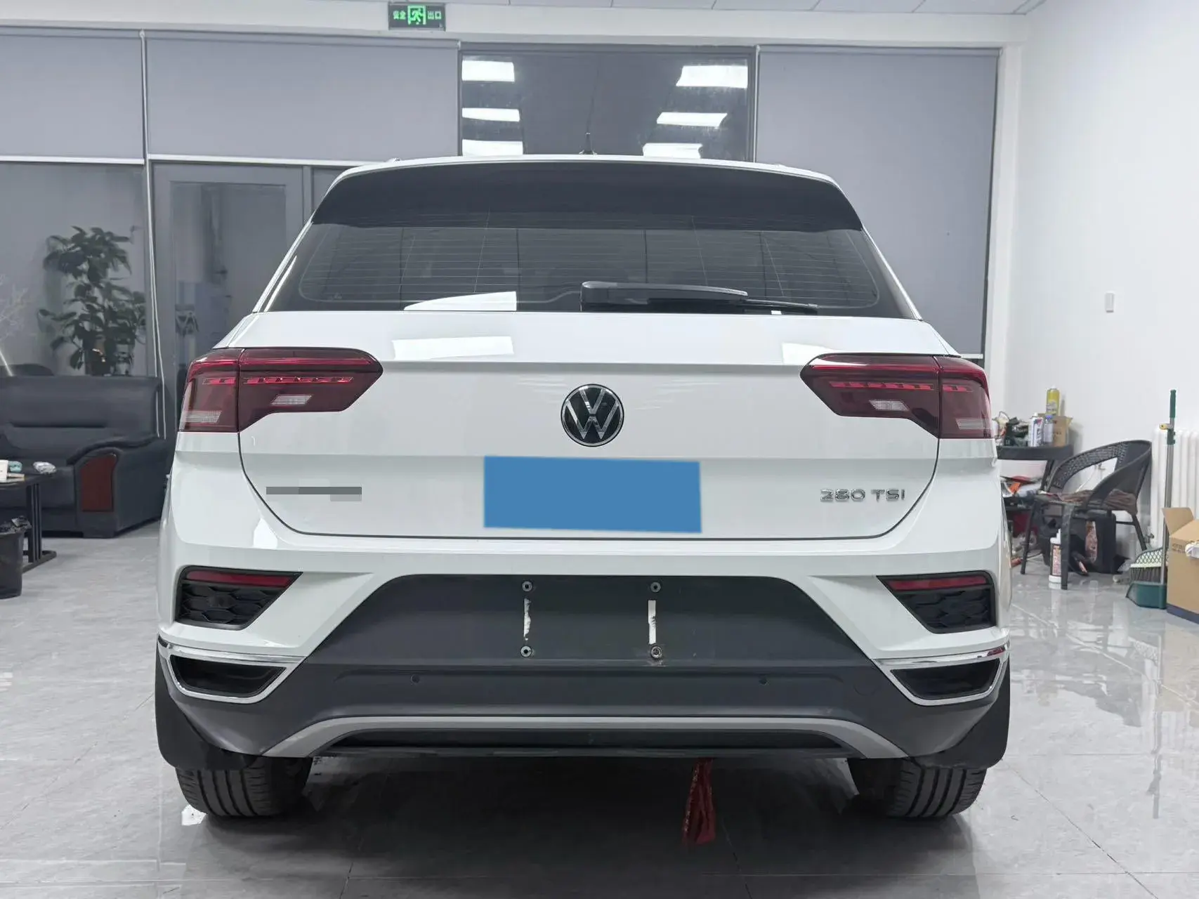 2022 VOLKSWAGEN T-ROC thumbnail 4