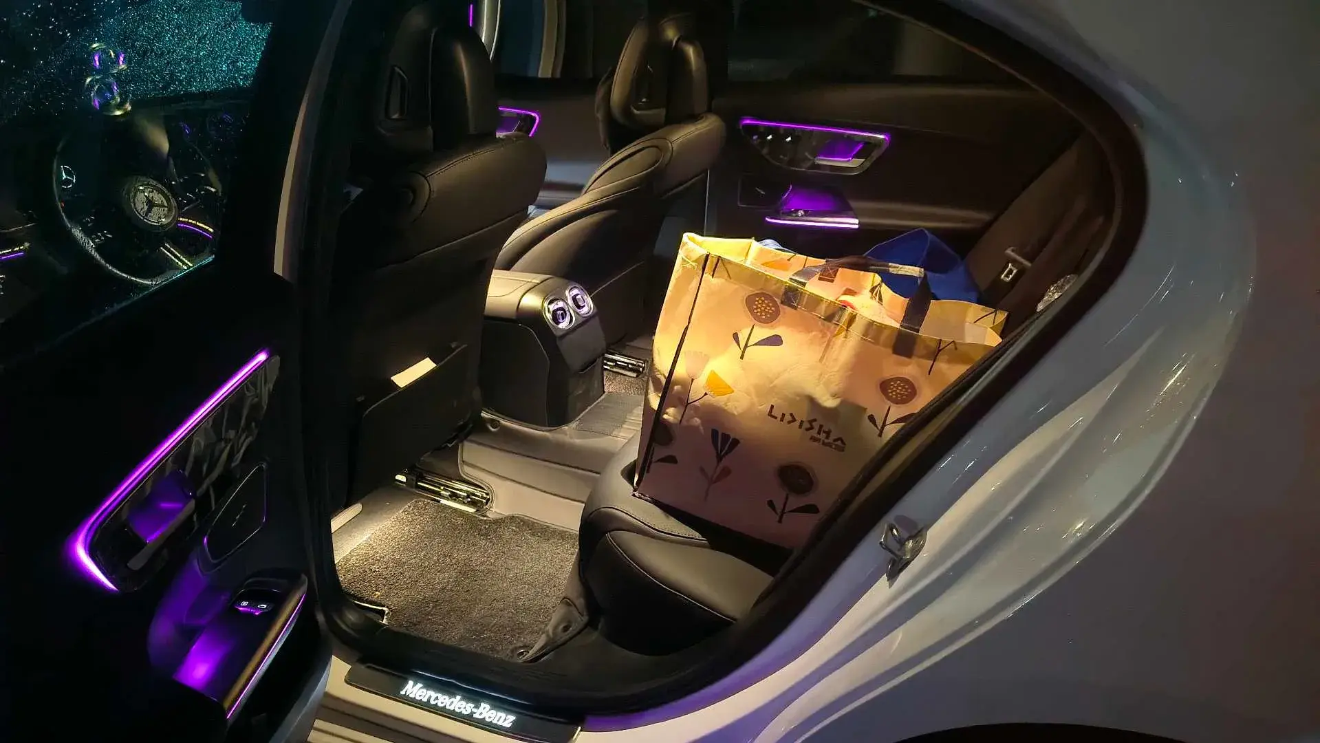 2024 MERCEDES-BENZ C thumbnail 3