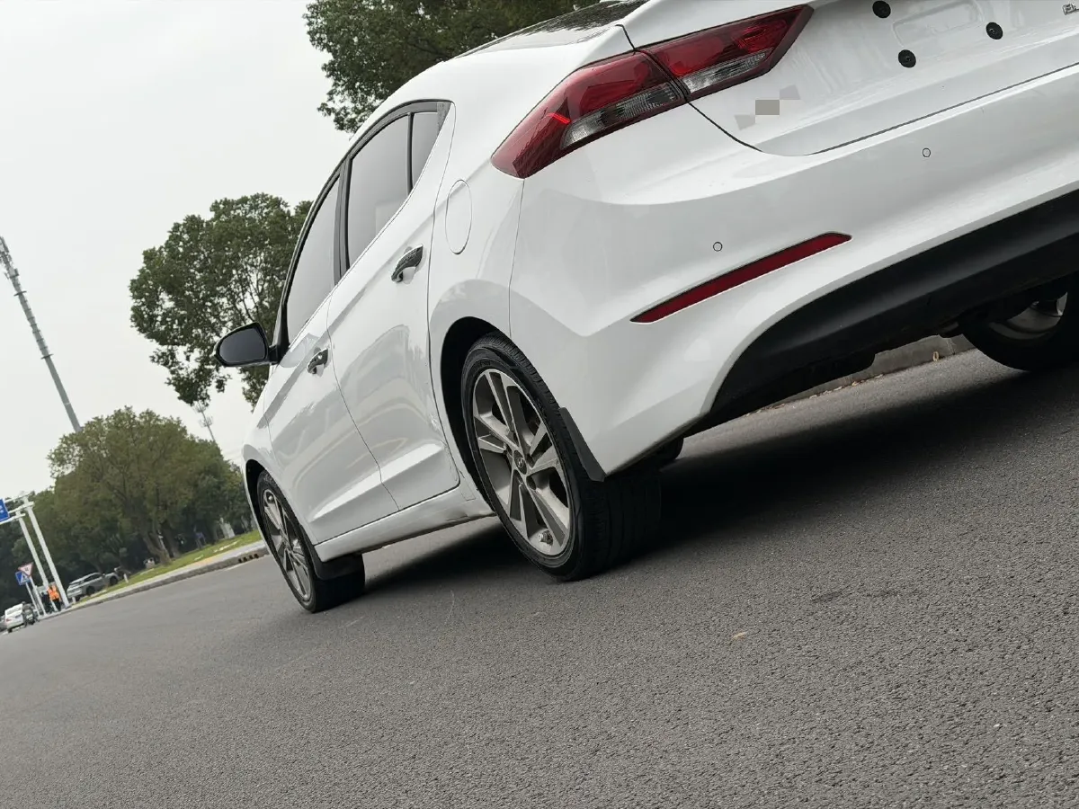 2016 Hyundai Elantra 1.6L 130HP L4 6AT,autocango,china used car exporter,china ev exporter,chinese used car exporter,chinese used ev exporter