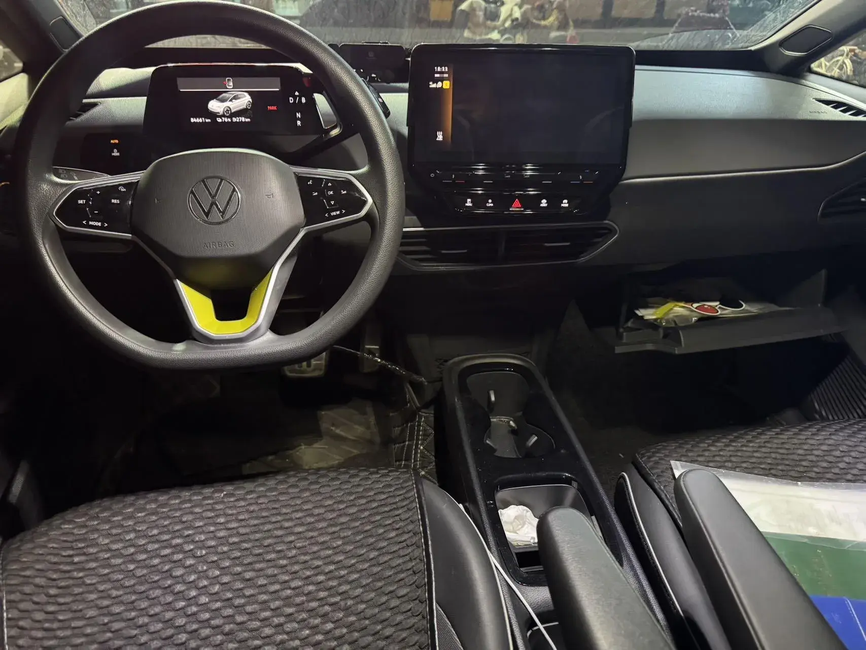 2023 VOLKSWAGEN ID.3 thumbnail 4