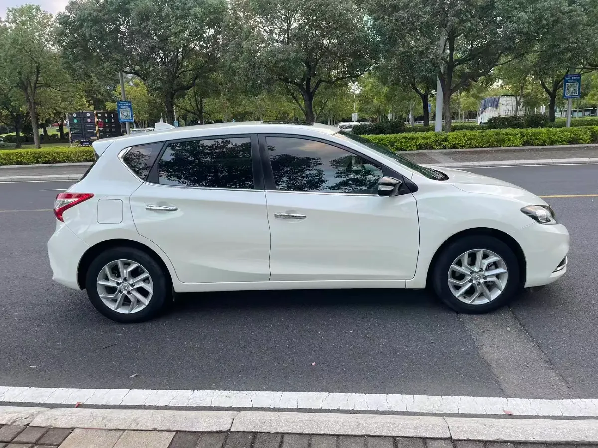 2021 Nissan Tiida 1.6L 122HP L4 CVT,autocango,china used car exporter,china ev exporter,chinese used car exporter,chinese used ev exporter