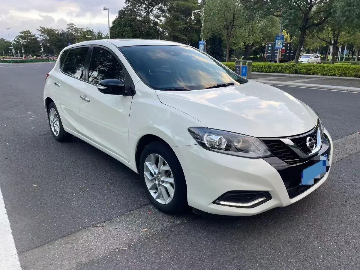 2021 Nissan Tiida 1.6L 122HP L4 CVT,autocango,china used car exporter,china ev exporter,chinese used car exporter,chinese used ev exporter