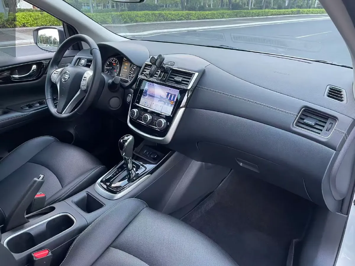 2021 Nissan Tiida 1.6L 122HP L4 CVT,autocango,china used car exporter,china ev exporter,chinese used car exporter,chinese used ev exporter