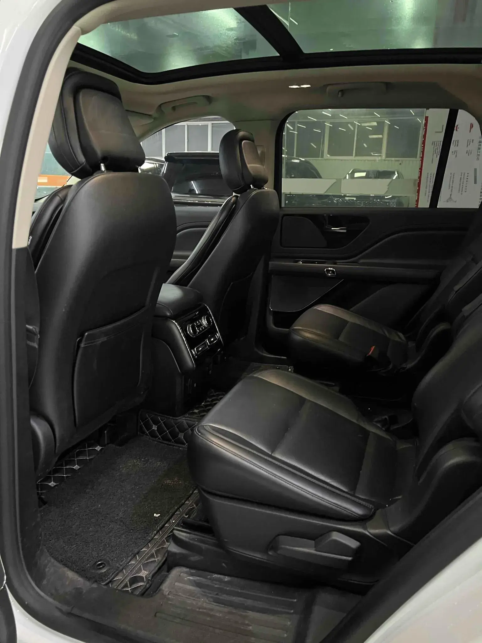 2021 LINCOLN AVIATOR thumbnail 3