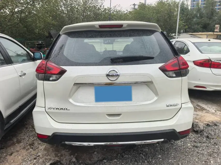 2021 NISSAN X-TRAIL thumbnail 2